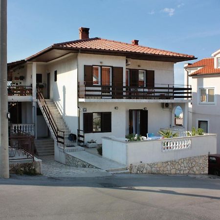 Apartments And Rooms With Parking Space Vrbnik, Krk - 5301 Екстер'єр фото