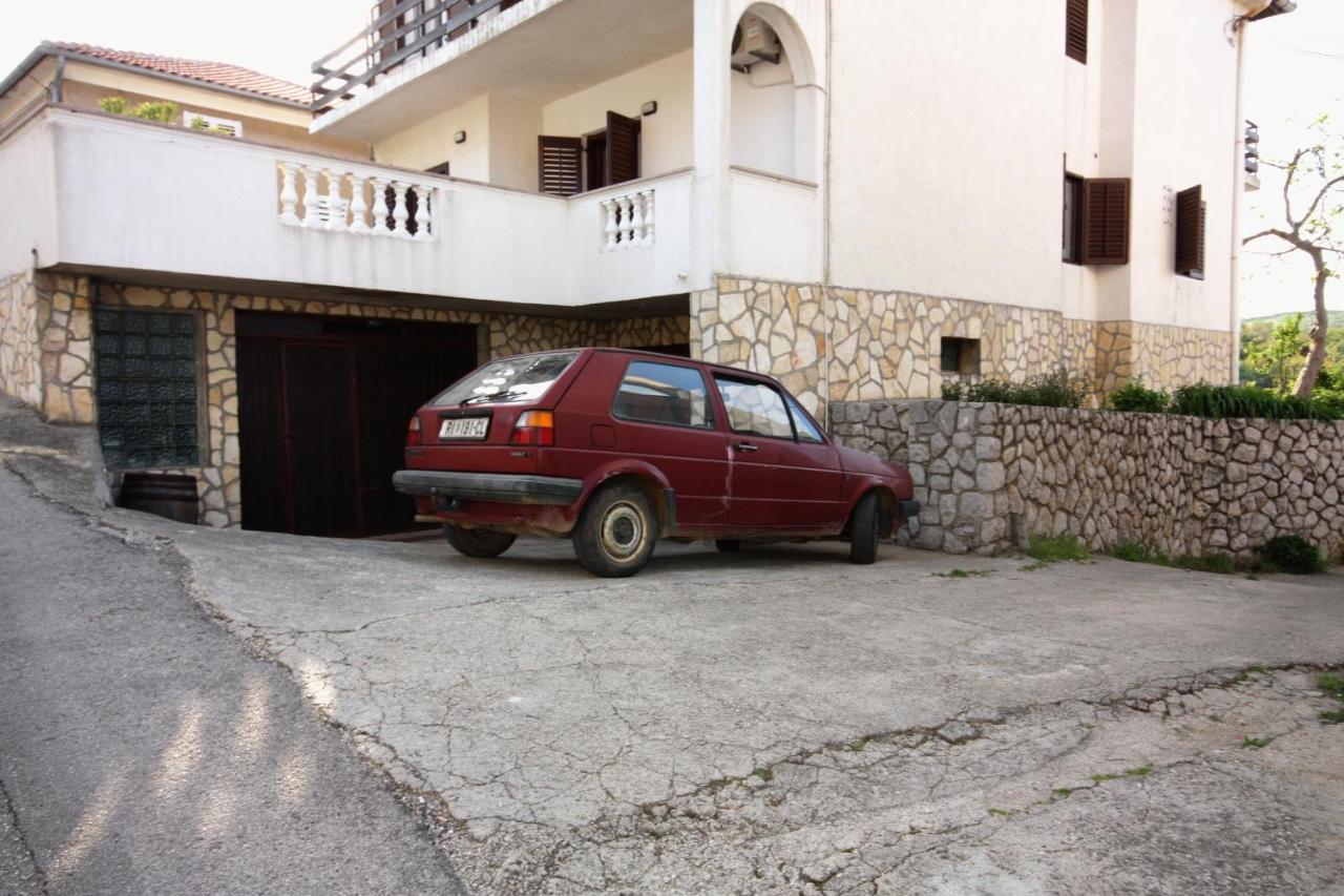 Apartments And Rooms With Parking Space Vrbnik, Krk - 5301 Екстер'єр фото