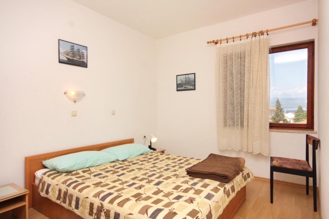 Apartments And Rooms With Parking Space Vrbnik, Krk - 5301 Екстер'єр фото